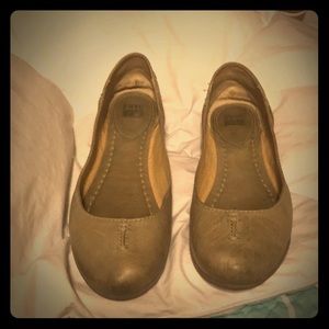 Frye women’s flats